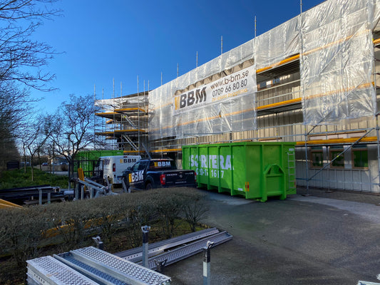 Tilläggsisolering och ny träfasad